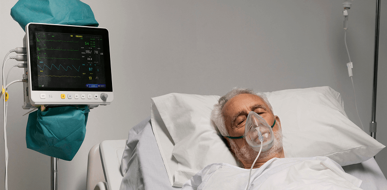 Medical equipment with oxygen mask